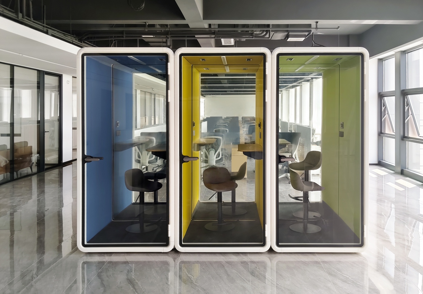 Haoming Poultry Awakens Office Vitality with Colorful HECOR Office Pods